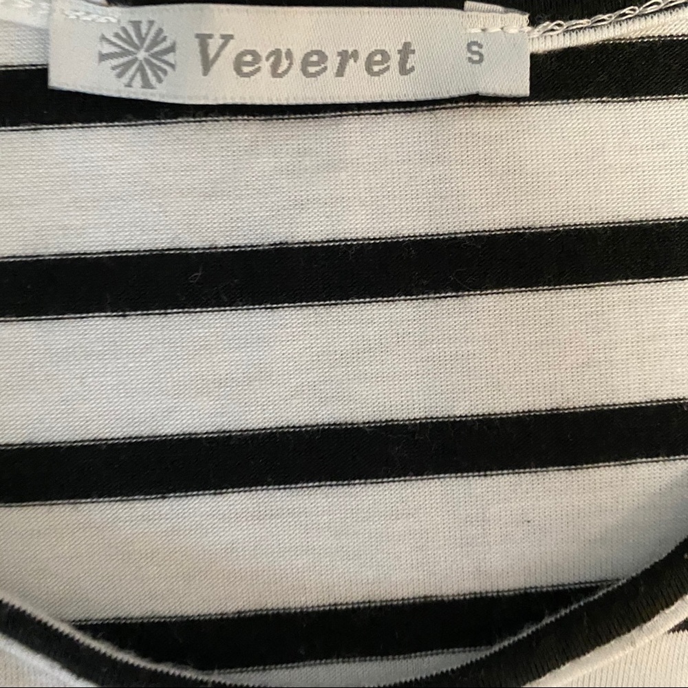 Veveret bandit striped tunic hearts on sleeve size Small - Picture 3 of 5